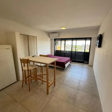 Departamento  monoambiente con balcon - Centro