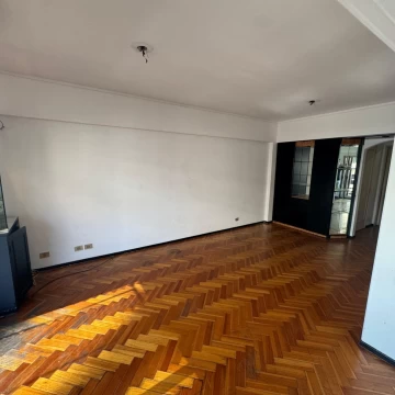 Departamento Venta en Av. Juan Bautista Alberdi 2400