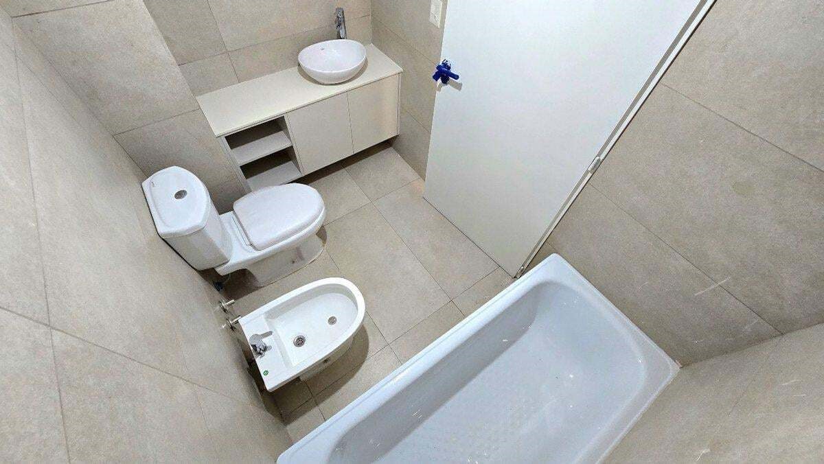 image 32