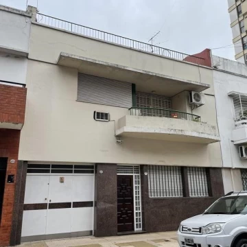 Casa Venta en Spegazzini Carlos 400
