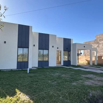 Casa a Estrenar en Venta en Barrio Privado Alto Paredes, San Rafael | Cumbrein