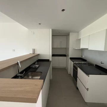Departamento Condominio Paddock en Venta de dos dormitorios en Fisherton