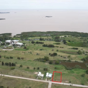 Terreno en Barrio Cerrado - Colonia