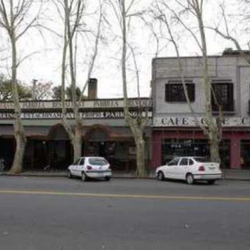 1 - Avenida General Flores