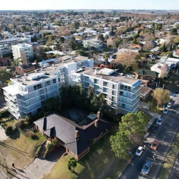Hermoso apartamento de 1 dorm con vista al rio!