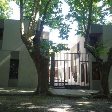 1 - Patio del Bastion - Rivadavia  234 -   102