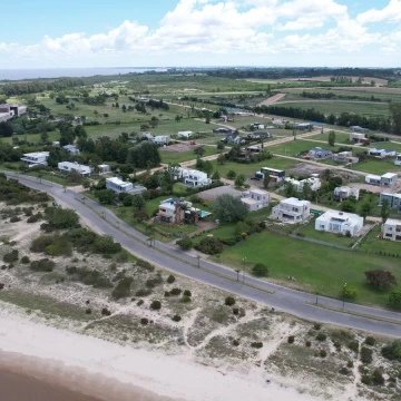 Terreno en primera línea - Rambla Colonia - Residencial