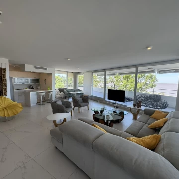 ¡Venta de apartamento, 2 dormitorios con vistas panorámicas, exclusivo!