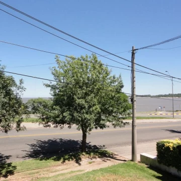 Venta terreno a metros de la rambla