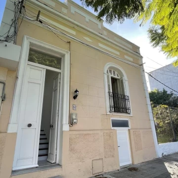 Venta Casa Renta - Colonia - 2 Dormitorios