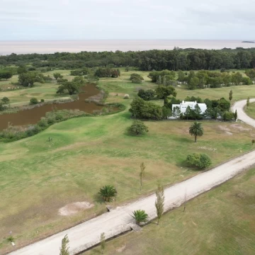 Terreno en Colonia - Barrio Privado