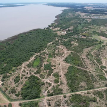 Carmelo Costanera Norte - importante terreno urbano, ideal para desarrollo inmobiliario!