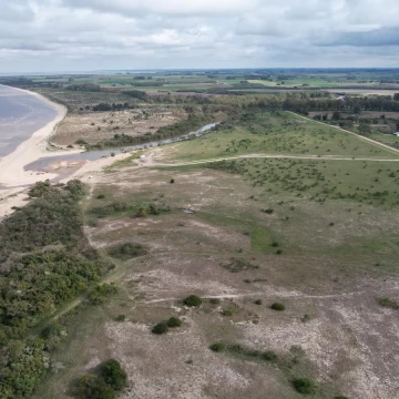 34 Has sobre Rio de la Plata con proyecto inmobiliario(Colonia).