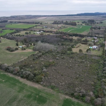 Venta de chacras en Laguna de Los Patos(Colonia)desde USD 45.000