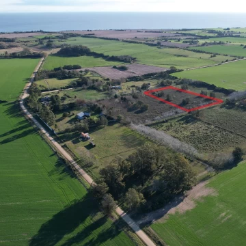 Chacra en "La Loma" muy cerca de la ciudad de Colonia