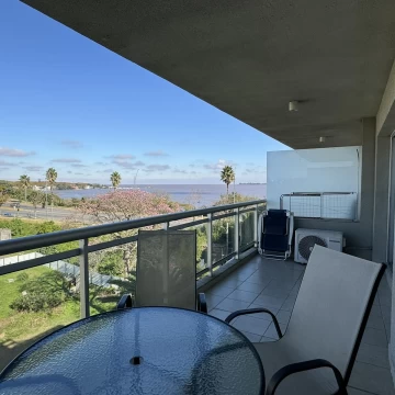 Hermoso apartamento de 1 dorm con vista al rio