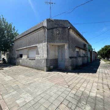 Casa en venta, Nueva Palmira, excelente ubicación