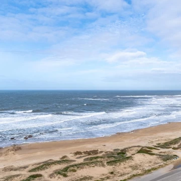Magnífico apartamento con vista al mar, frente a Playa Brava