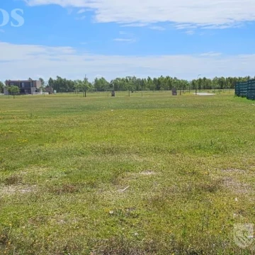 Terreno en Puertos del Lago - BARRIO AMARRAS