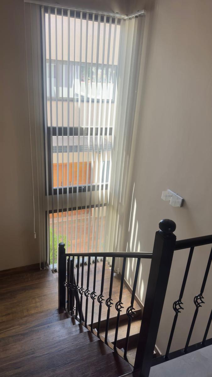 Escalera  de acceso