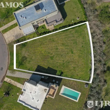 Último Terreno de los más amplios en venta en Araucarias