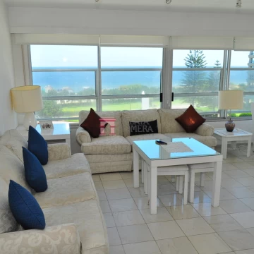 APARTAMENTO CON EXCELENTES SERVICIOS