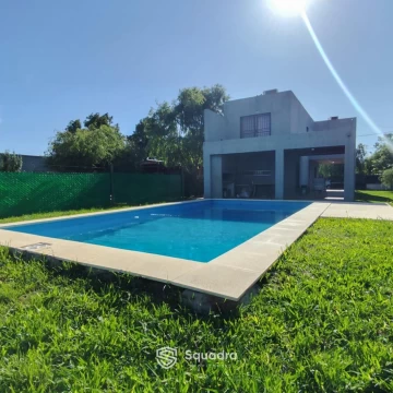 VENTA | PERMUTA - Casa 3 Dormitorios - Barrio Punta Chacra. Roldán.