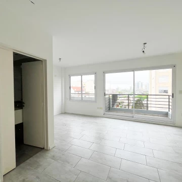 Departamento de un ambiente con terraza propia en San Cristobal