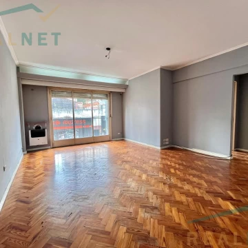 Departamento 3 ambientes en Venta en Caballito