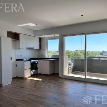 Venta piso 4 ambientes con balcón y baulera  en Liniers