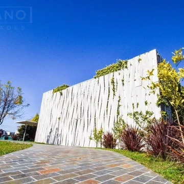 Casa en Venta con 4 dormitorios en suite en Haras Santa Maria, Barrio El Atardecer.