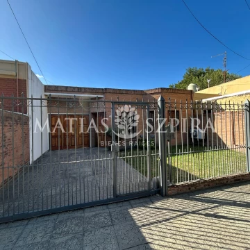 Casa en venta Ituzaingó Sur 4 ambientes