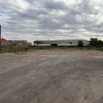 Venta Terreno industrial 6854 mts Parque Ind Avellaneda