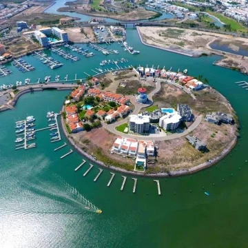 Lotes Residenciales en venta en La Isla Marina Mazatlán
