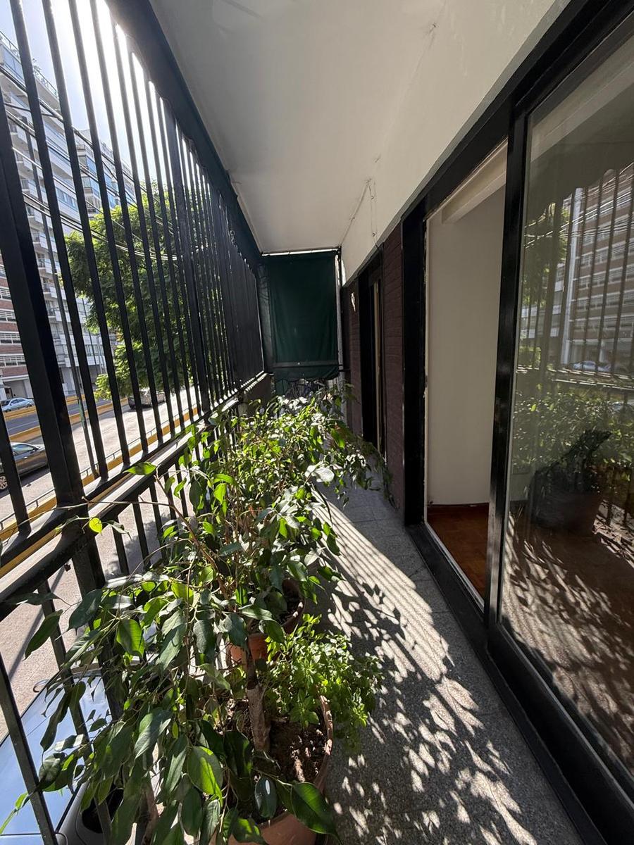 Balcón Corrido a la calle