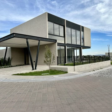 Casa en Lomas del Campanario - Querétaro,