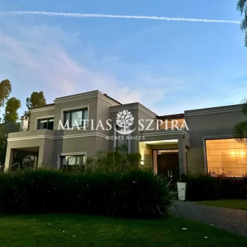 Casa en Venta en Campos de Alvarez
