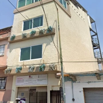 Edificio en venta en el Centro con 3 departamentos