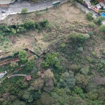 Venta de terreno con excelente ubicación en el norte de Cuernavaca-Incluye proyecto para desarrollo