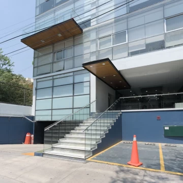 Oficina en renta sobre Patriotismo en Col. Escandon