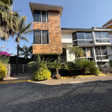 Casa En Condominio en venta en Valle Escondido 4 Recámaras