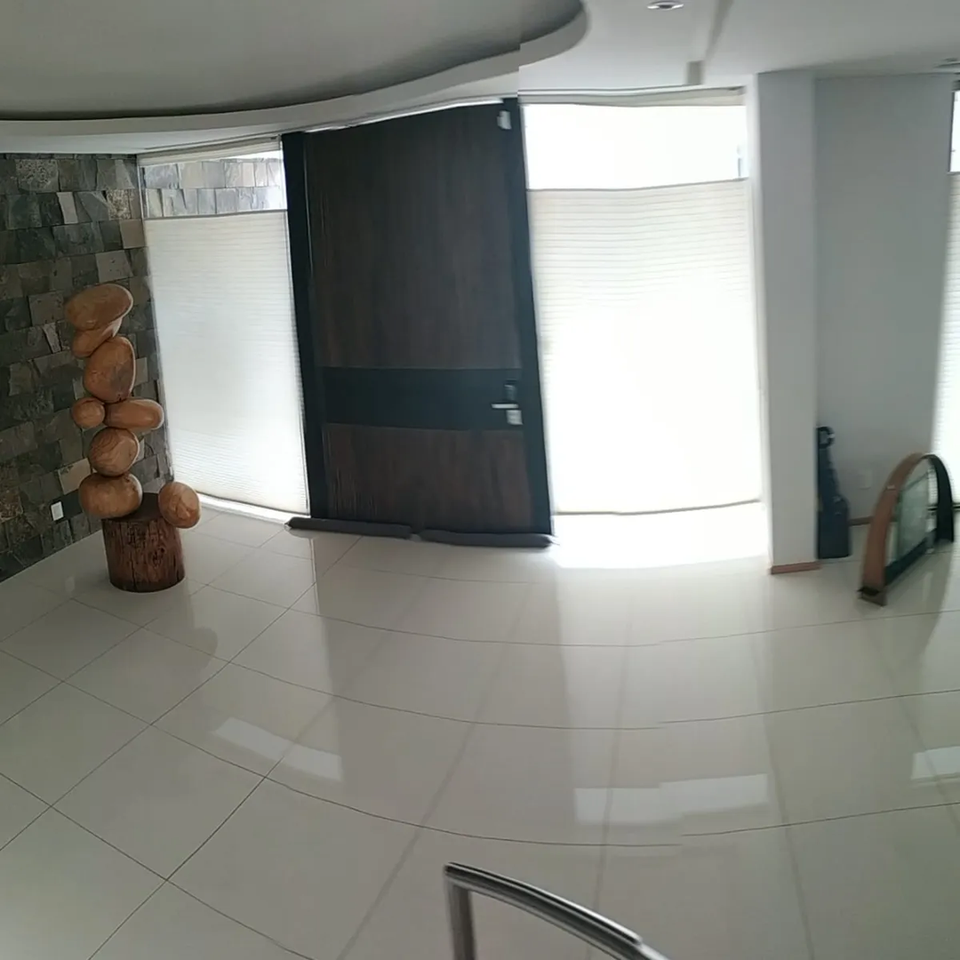 EB-QQ1387-1.png.jpg