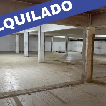 Depósito de 533 m2 cubiertos en Florida