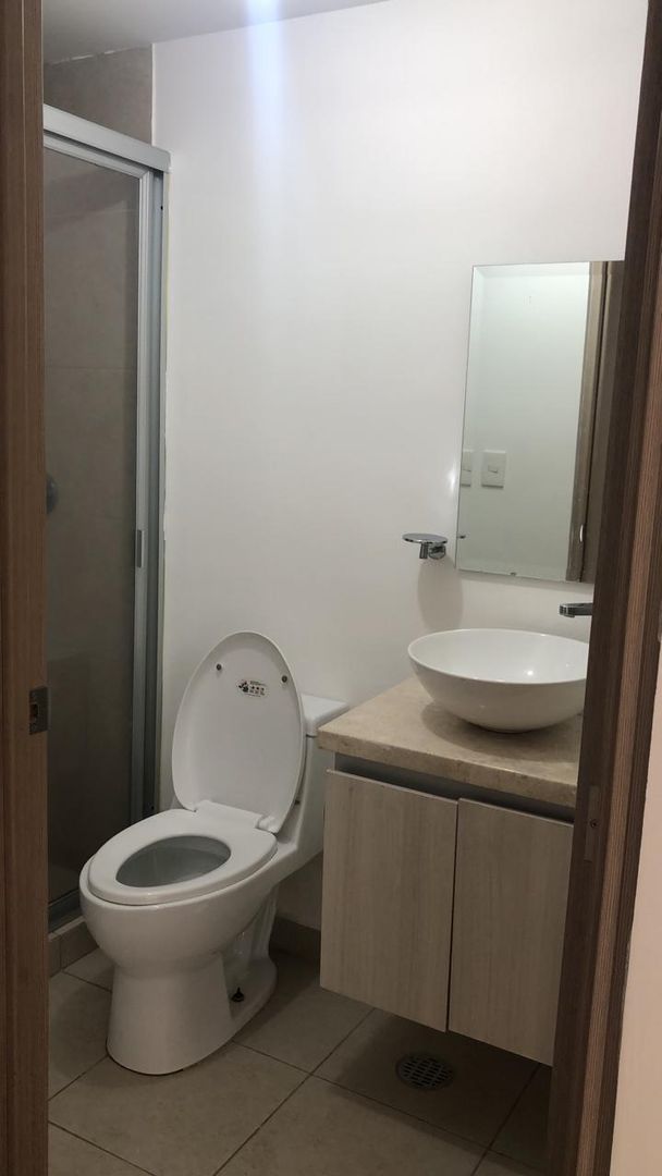 BAÑO VISITAS Y RECAMARAS.jpeg
