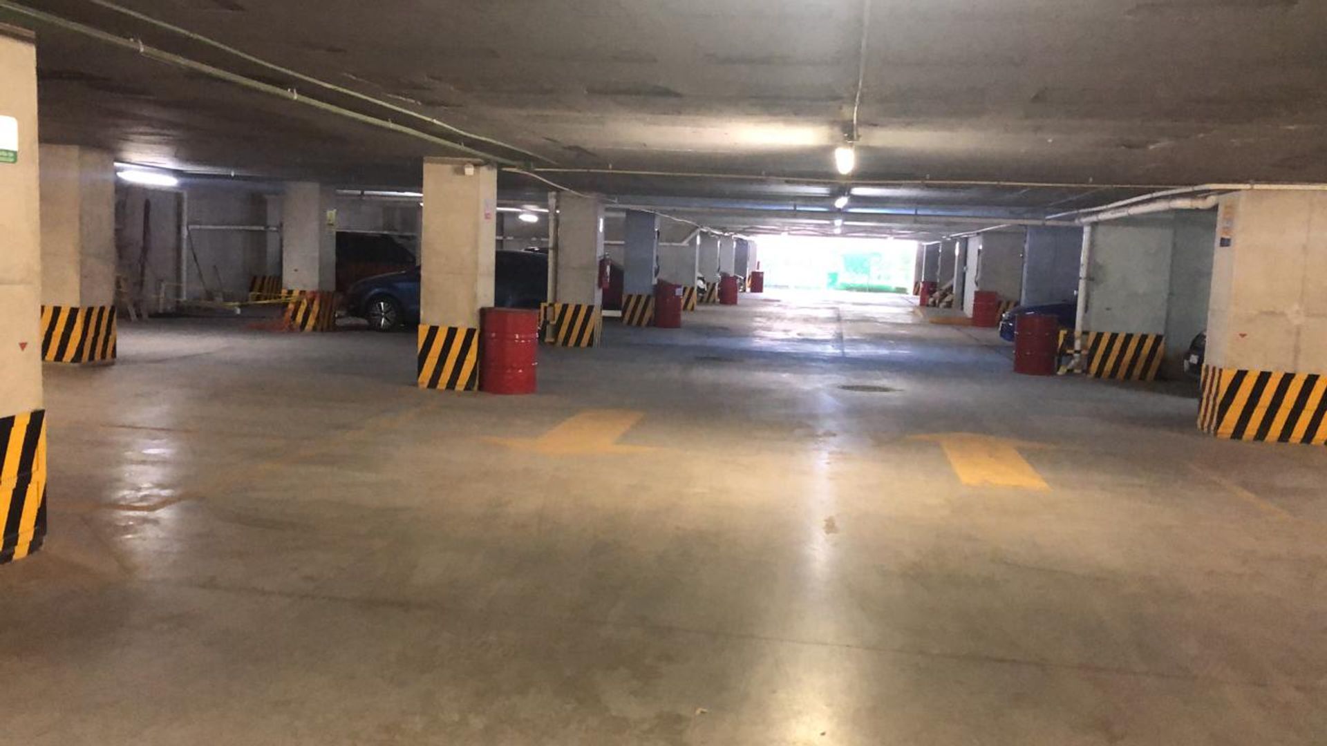 ESTACIONAMIENTO.jpeg