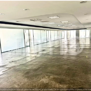 Oficina en Renta en Lomas Altas 584m2 ¡Oportunidad!