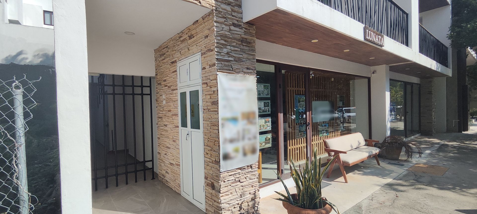 entrada y local comercial.jpg