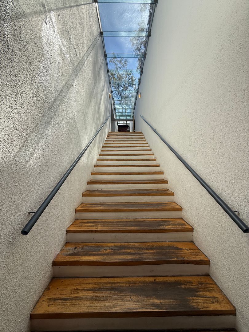 casa-lujo-miguel-hidalgo-escaleras.JPG