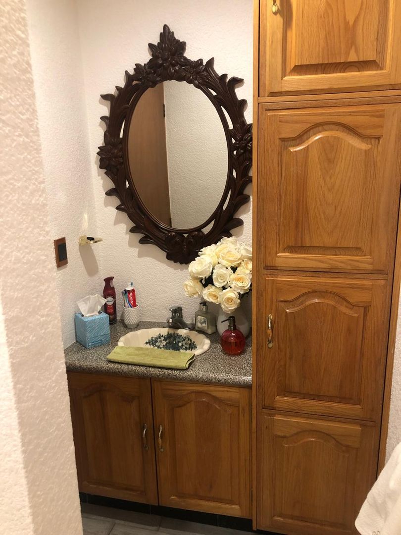 Medio baño.jpeg