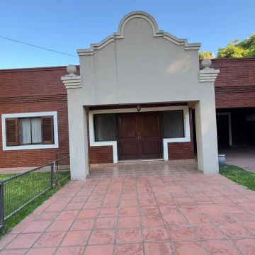 Casa en venta en San Jose Del Rincon 3 Dormitorios